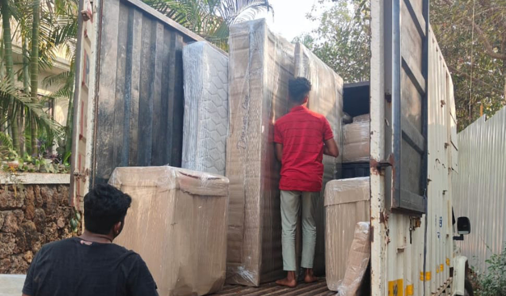 Loading and unloading